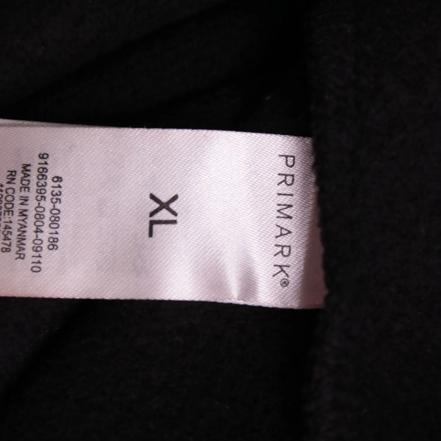 Чёрное худи Primark с принтом Гринча, размер 110 см (5 лет)